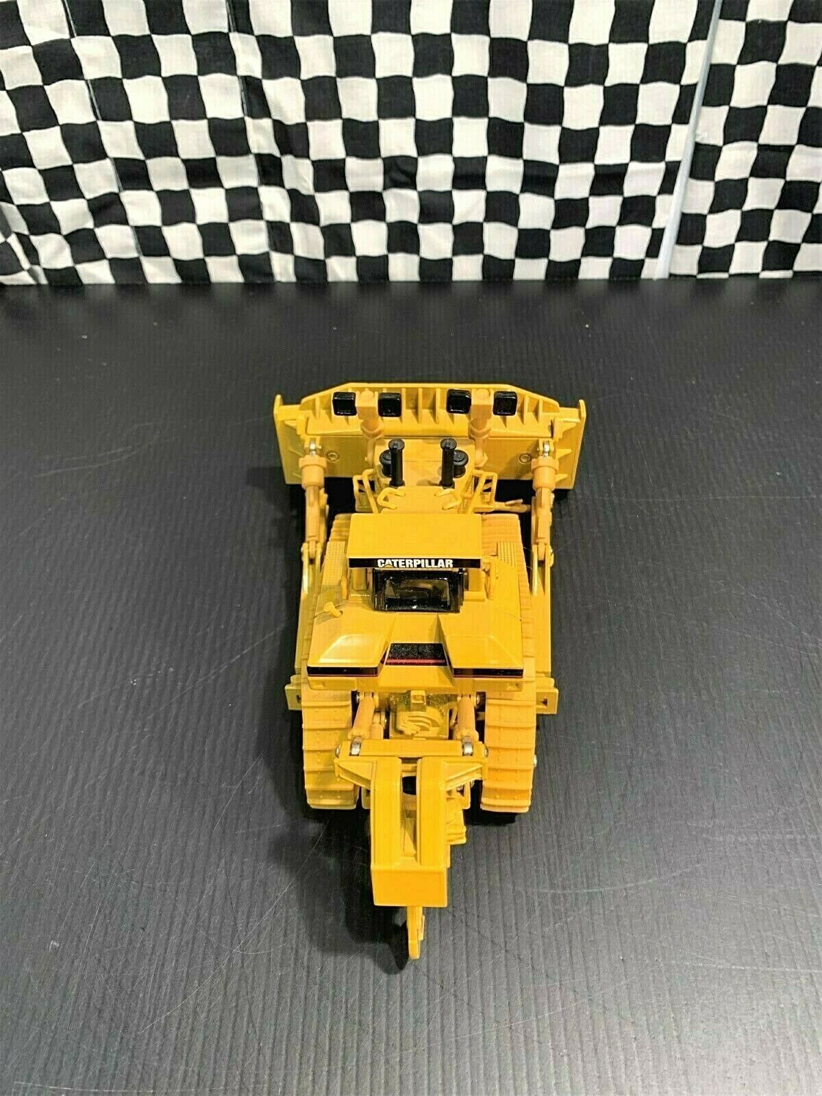 Tractor De Orugas  D11R Escala 1:50
