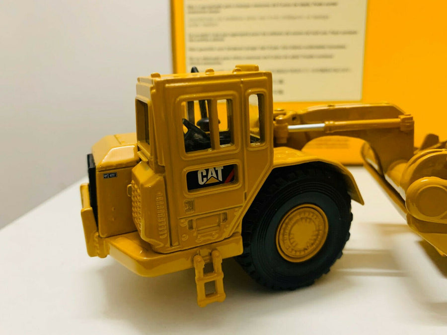 Mototrailla  623G Escala 1:50 (Modelo Descontinuado)