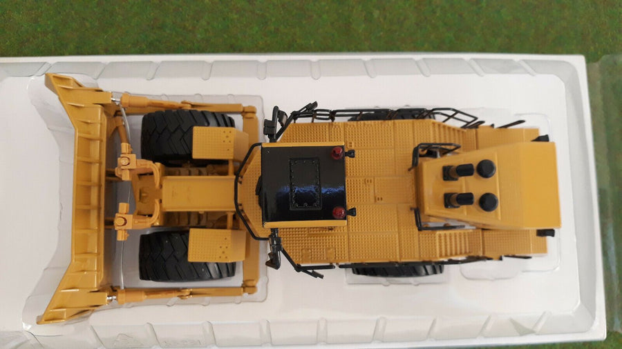 55231 Tracto De Ruedas Cat 854K Escala 1:50 Tractor De