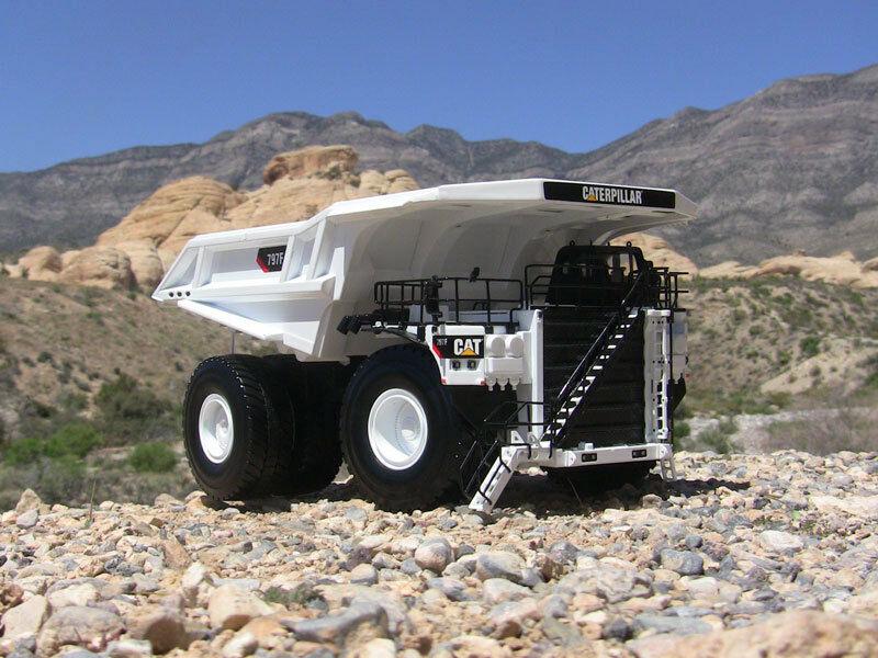 855243 Camión Minero Cat 797F Escala 1:50