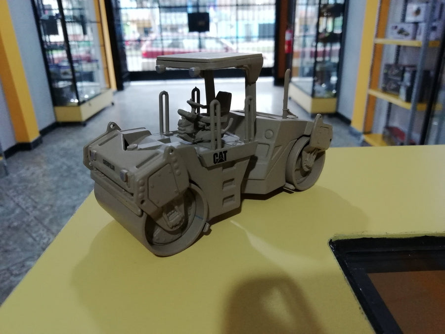 55255 Rodillo Compactador Militar Cat Cb-534D Escala 1:50
