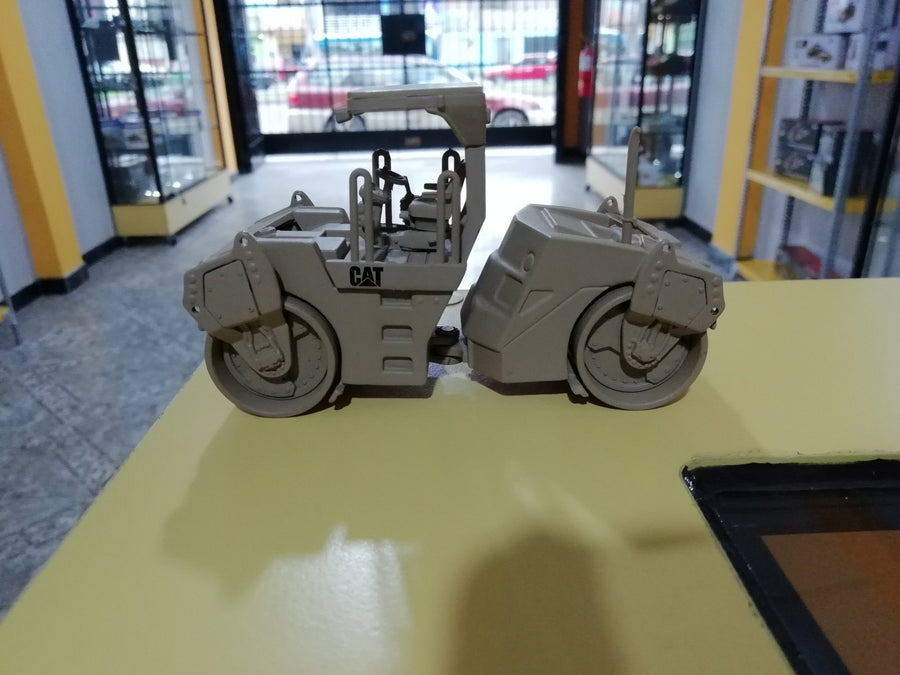 55255 Rodillo Compactador Militar Cat Cb-534D Escala 1:50