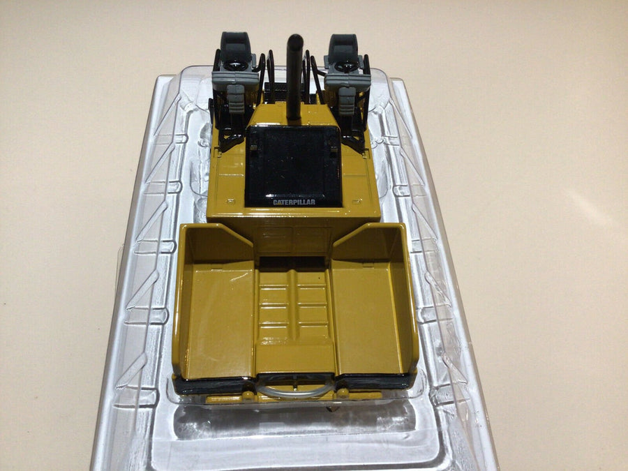 Asfaltadora  AP600D Escala 1:50 (Modelo Descontinuado)