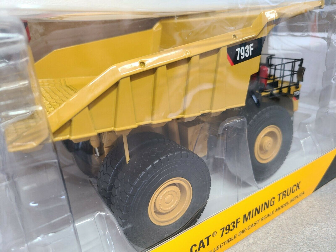 Camión Minero  793F Escala 1:50 (Modelo Descontinuado)