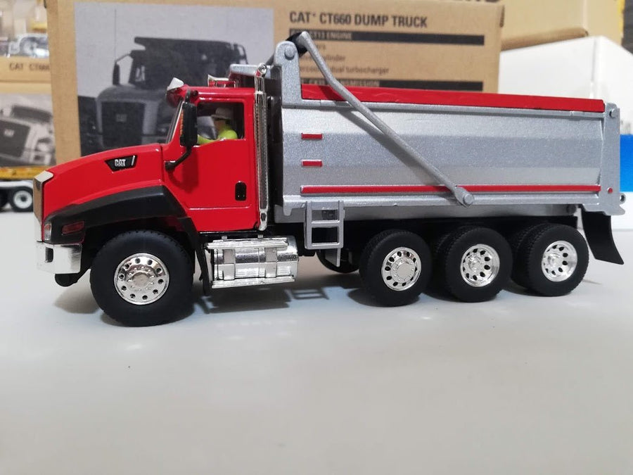 Volquete  CT660 Escala 1:50 (Modelo Descontinuado)