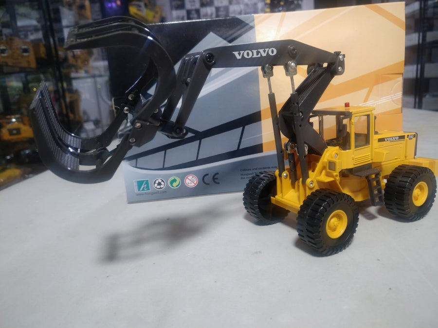 Manipulador Forestal Volvo L180C Escala 1:50 (Modelo Descontinuado)