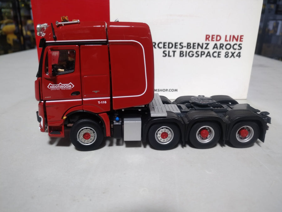 Tracto Nooteboom Mercedes Benz Arocs SLT Bigspace 8X4 Escala 1:50 (Edición Limitada) Modelo Descontinuado