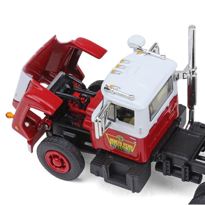 Traíler Mack R-Model 28' North Penn Transfer Escala 1:64 (Modelo Descontinuado)
