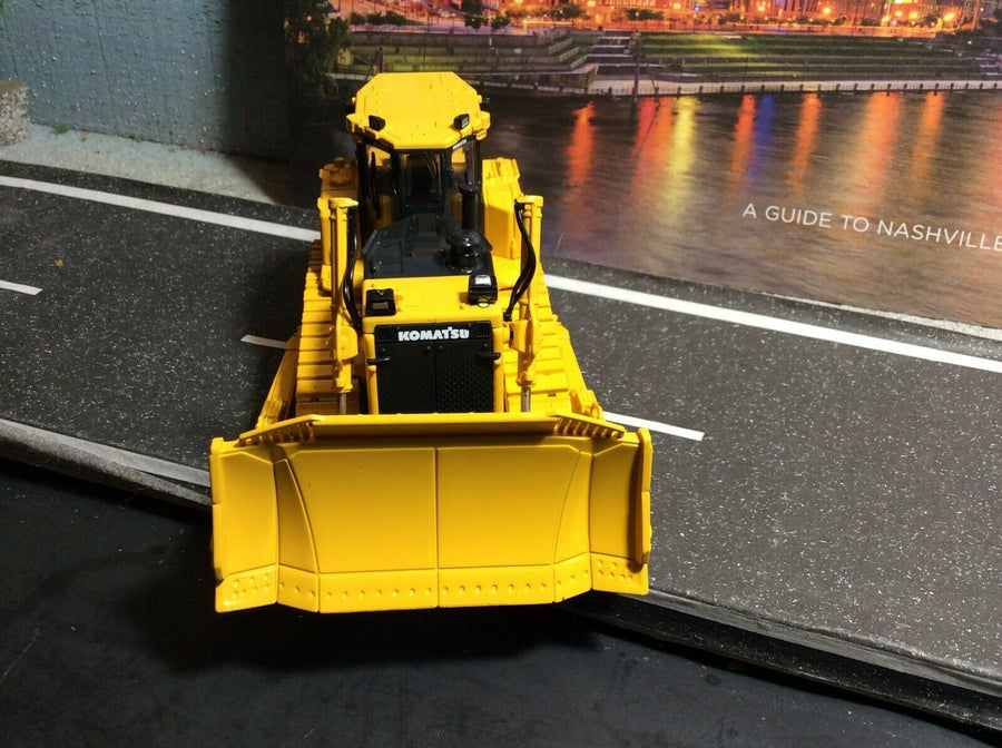 Tractor De Orugas Komatsu D155AX-8 Escala 1:64