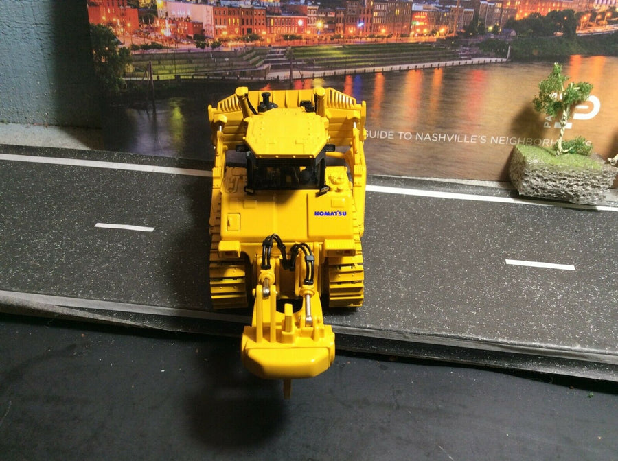 Tractor De Orugas Komatsu D155AX-8 Escala 1:64