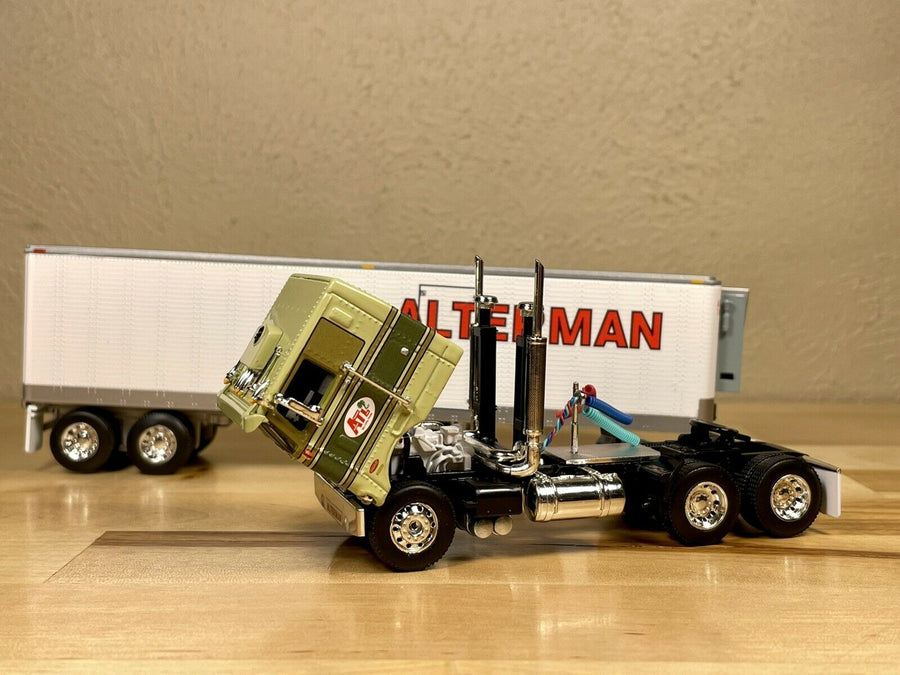 Traíler Peterbilt 352 40' 86" Alterman Escala 1:64 (Modelo Descontinuado)