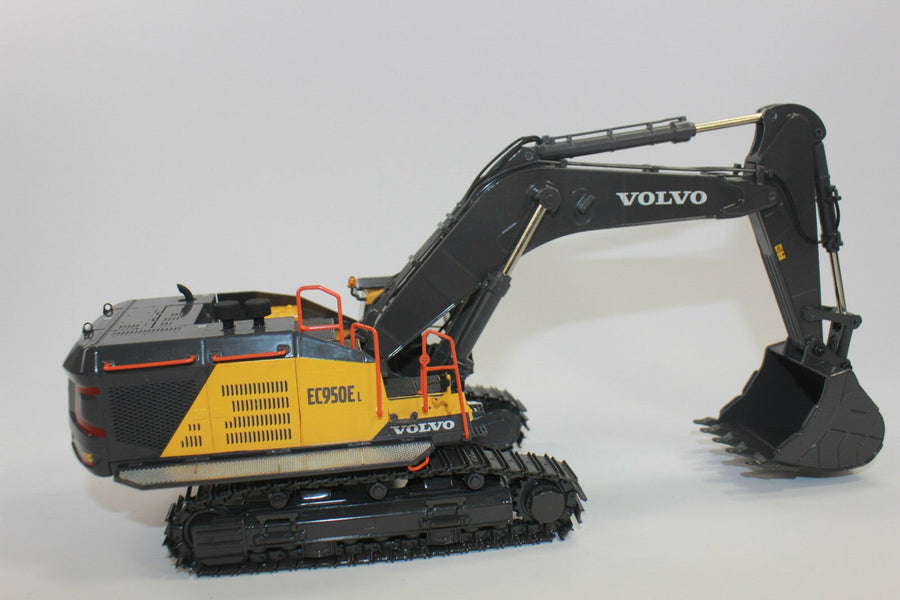 Volvo EC950E Crawler Excavator Scale 1:50 (Discontinued Model)