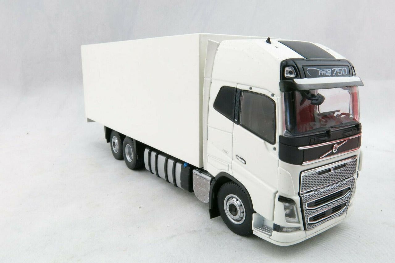 Tráiler Volvo FH04 Globetrotter Escala 1:50 (Modelo Descontinuado)