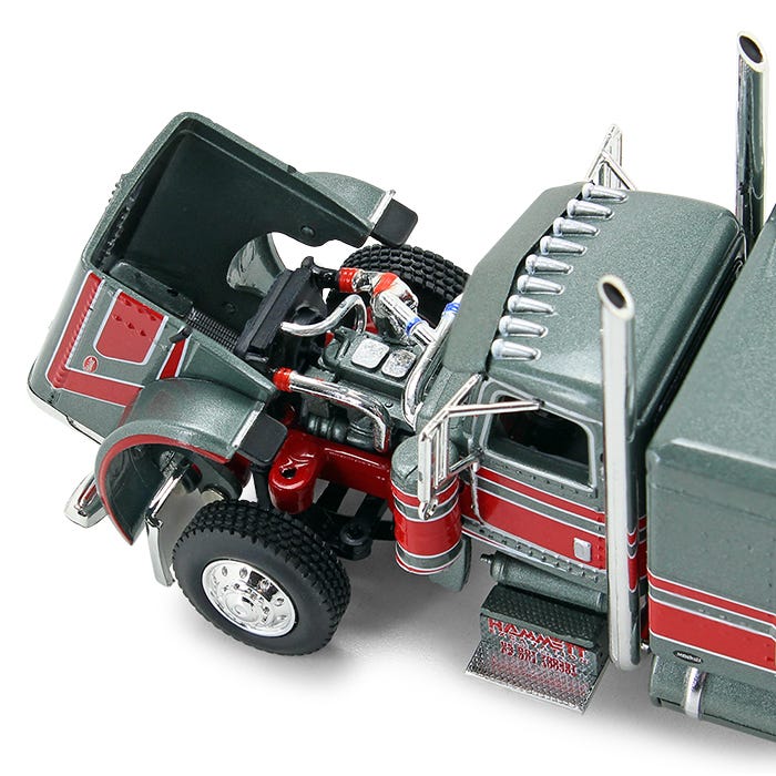 Peterbilt 389 63" Low Bed 1:64 Scale (Discontinued Model)