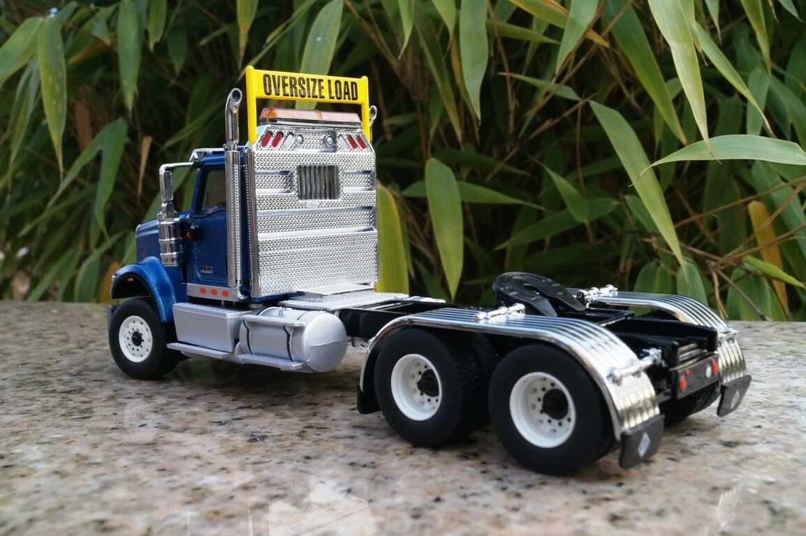 Tracto Camión International HX520 Escala 1:50