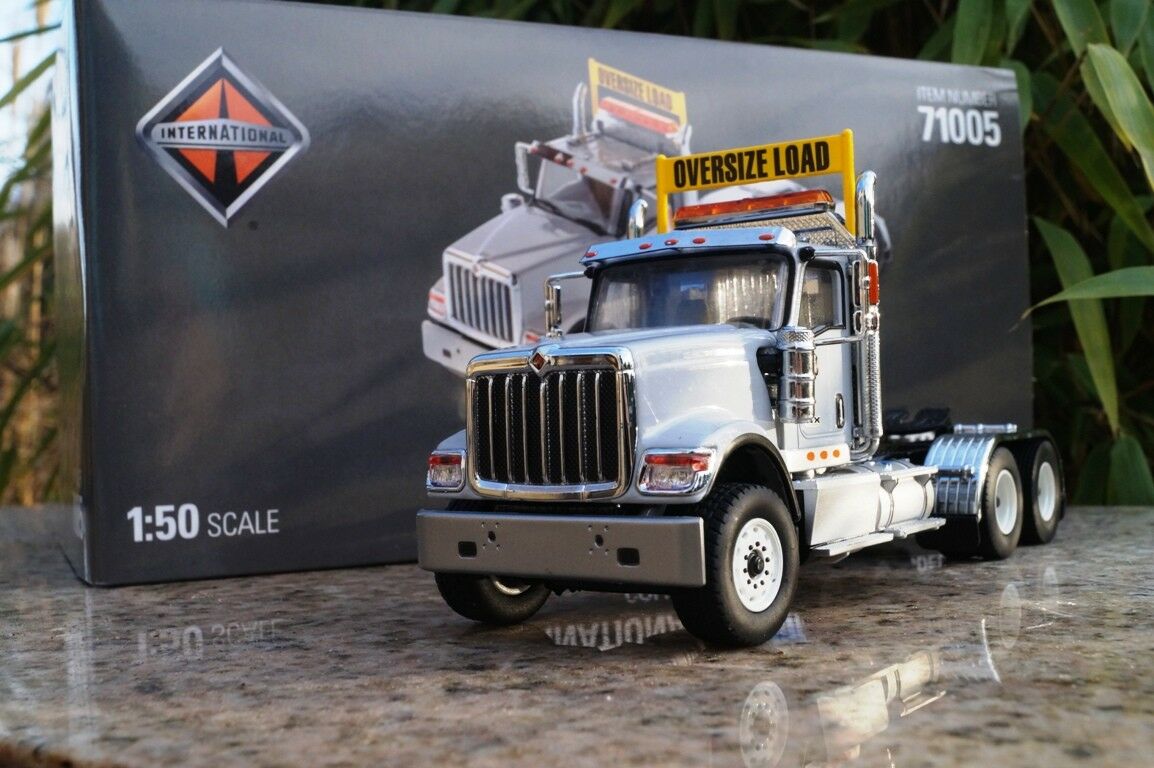 Tracto Camión International HX520 Escala 1:50