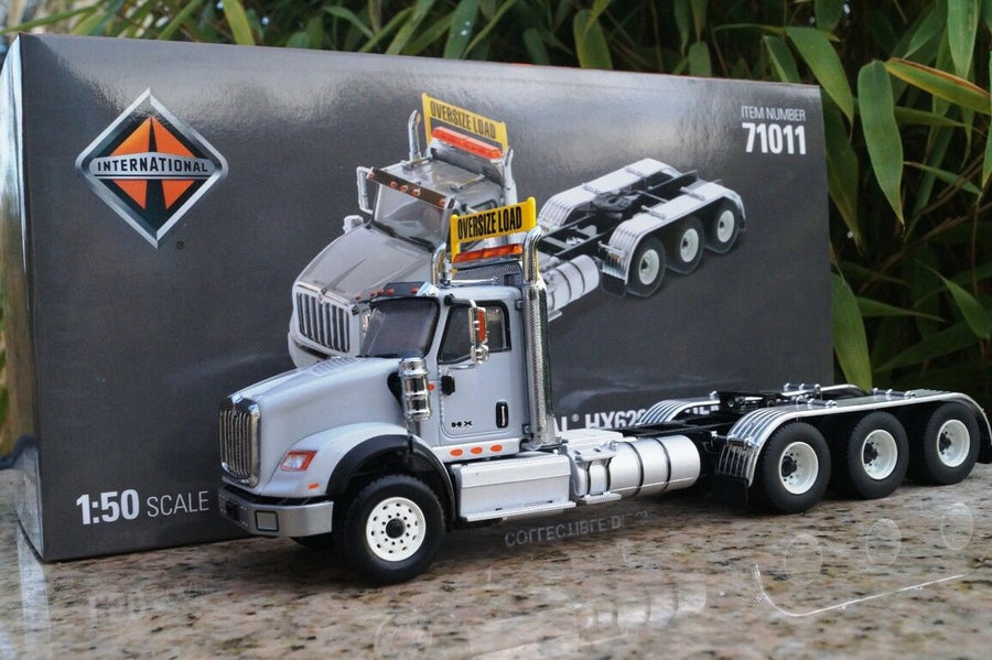Tracto Camión International HX620 Escala 1:50