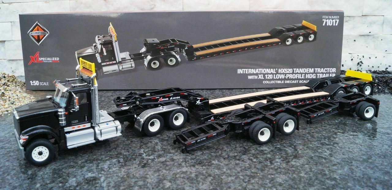 Cama Baja HX520 XL 120 International Negro Escala 1:50 (Modelo Descontinuado)