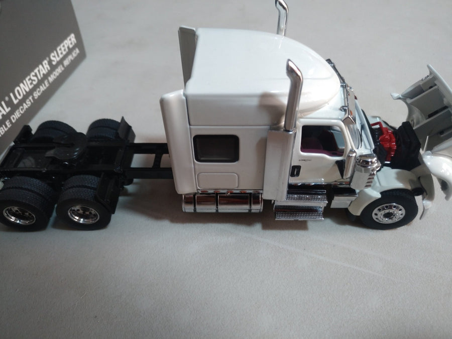 Tracto Camión International LoneStar Sleeper Escala 1:50