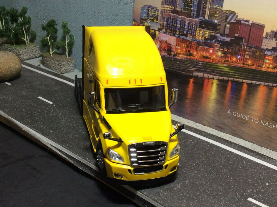 Tracto Camión Freightliner New Cascadia Escala 1:50