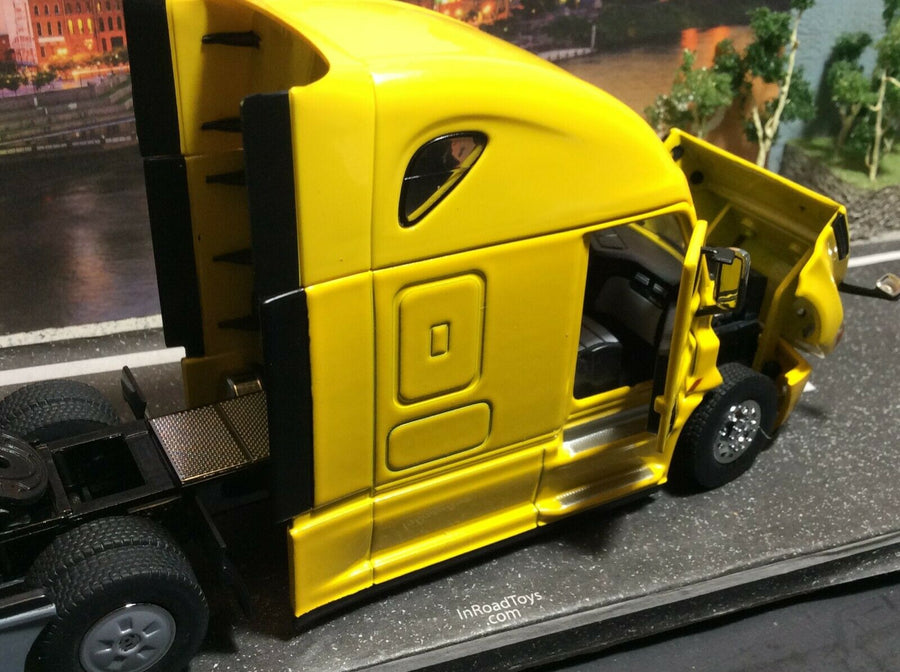 Tracto Camión Freightliner New Cascadia Escala 1:50