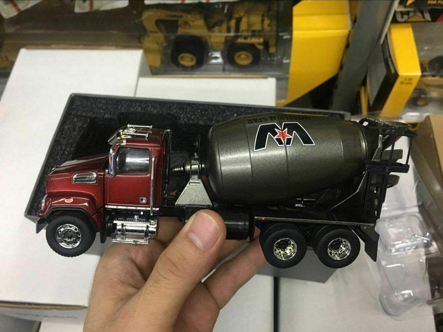 Western Star 4700 Concrete Mixer 1:50 Scale