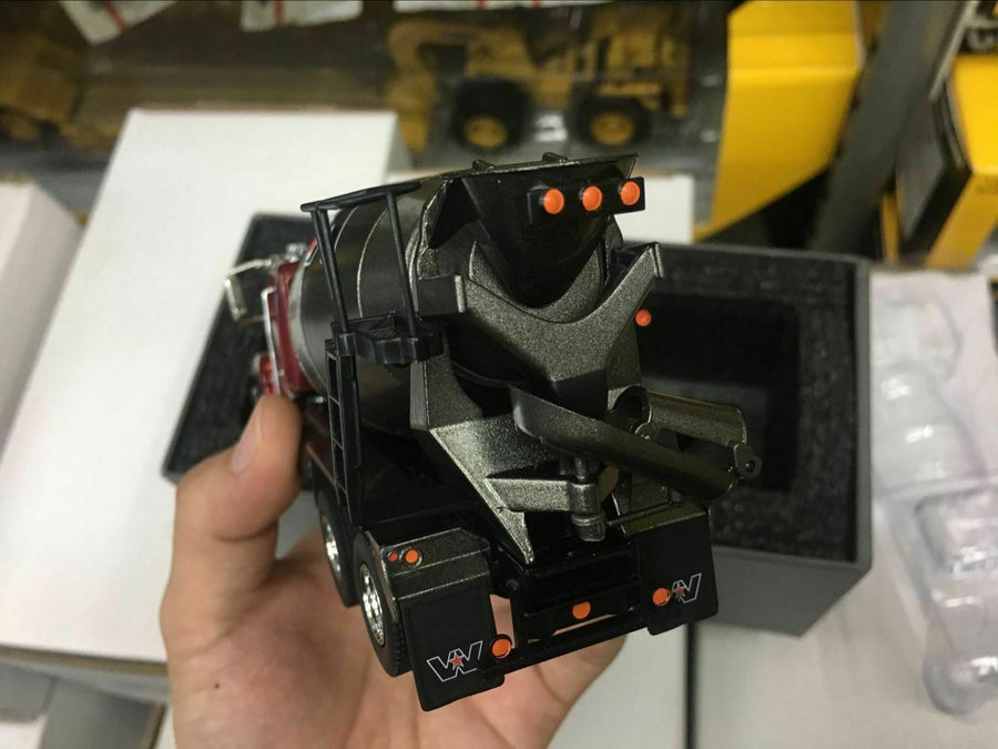 Western Star 4700 Concrete Mixer 1:50 Scale