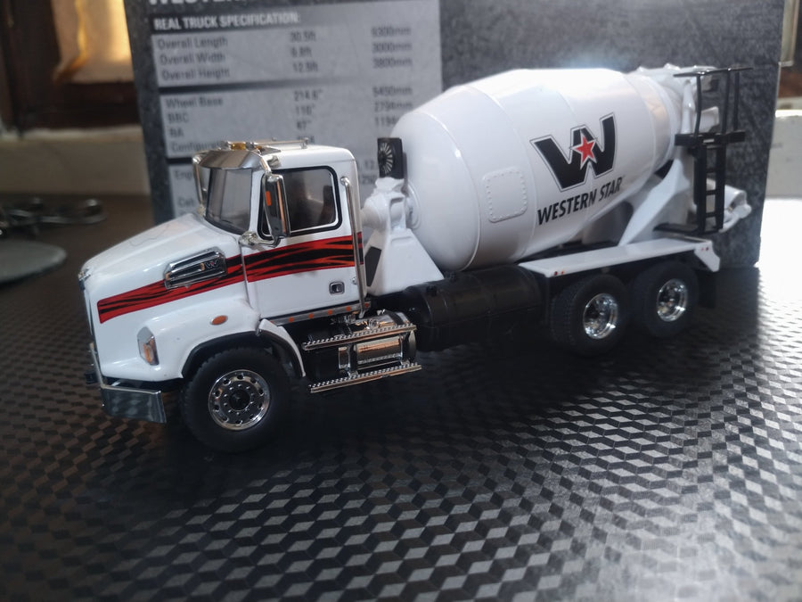 Western Star 4700 White Mixer Scale 1:50