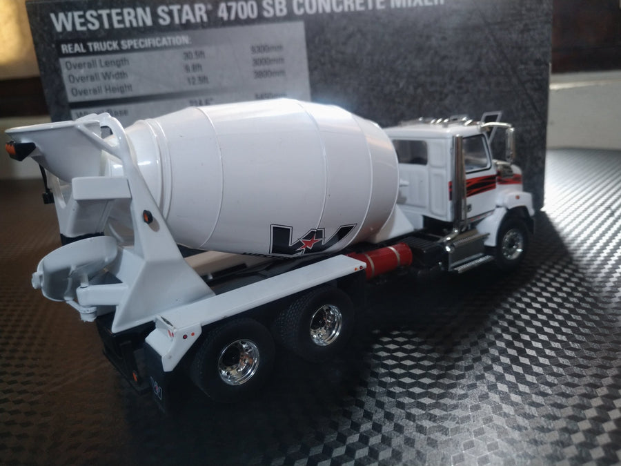 Western Star 4700 White Mixer Scale 1:50