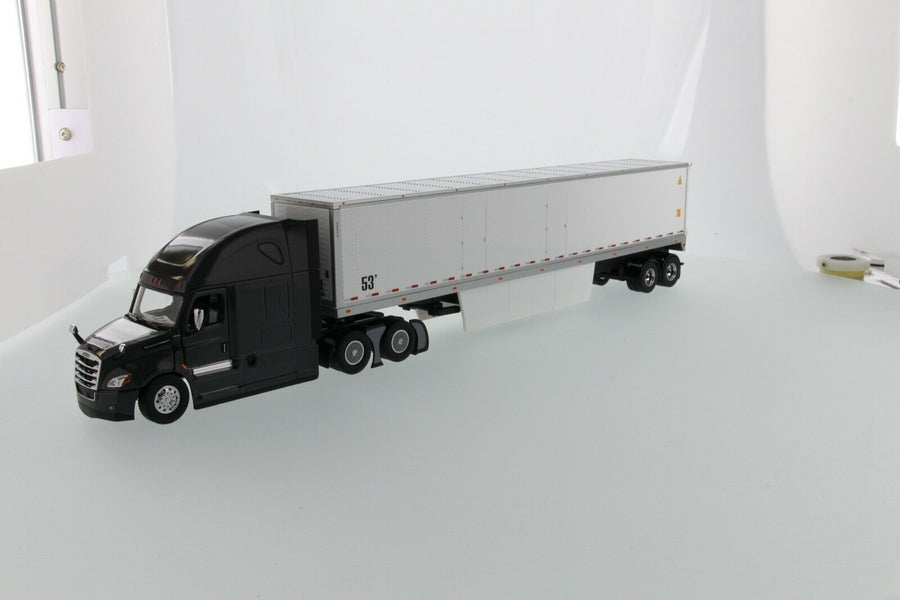 Tráiler Freightliner New Cascadia Escala 1:50