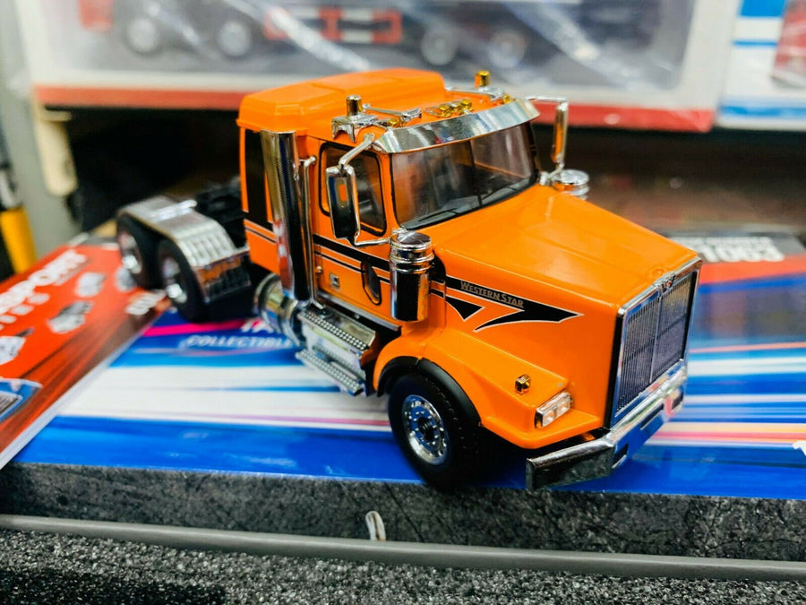 Tracto Camión Western Star 4900 SB Escala 1:50