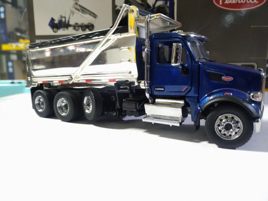Volquete Peterbilt 567 Escala 1:50 (Modelo Descontinuado)