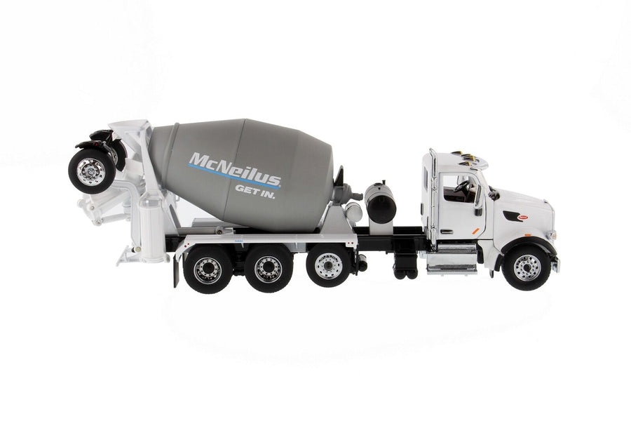 Peterbilt 567 Cab Mixer 1:50 Scale