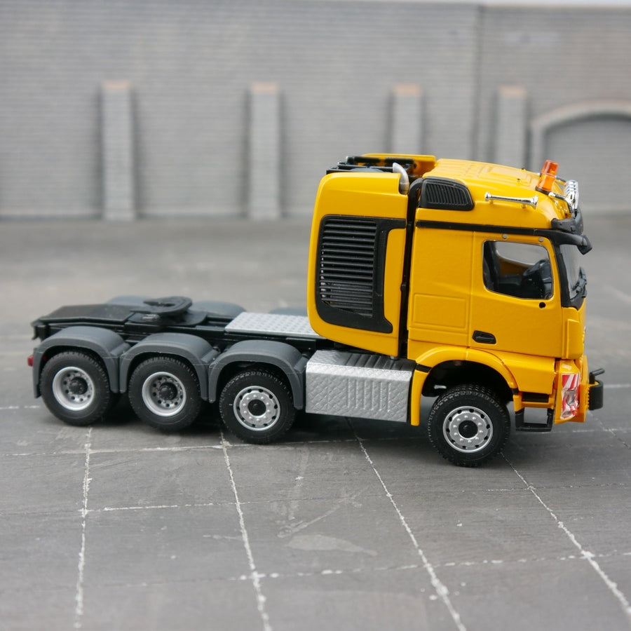 Tracto Camión Mercedes-Benz Arocs Stream Space Escala 1:50 (Pre Venta)
