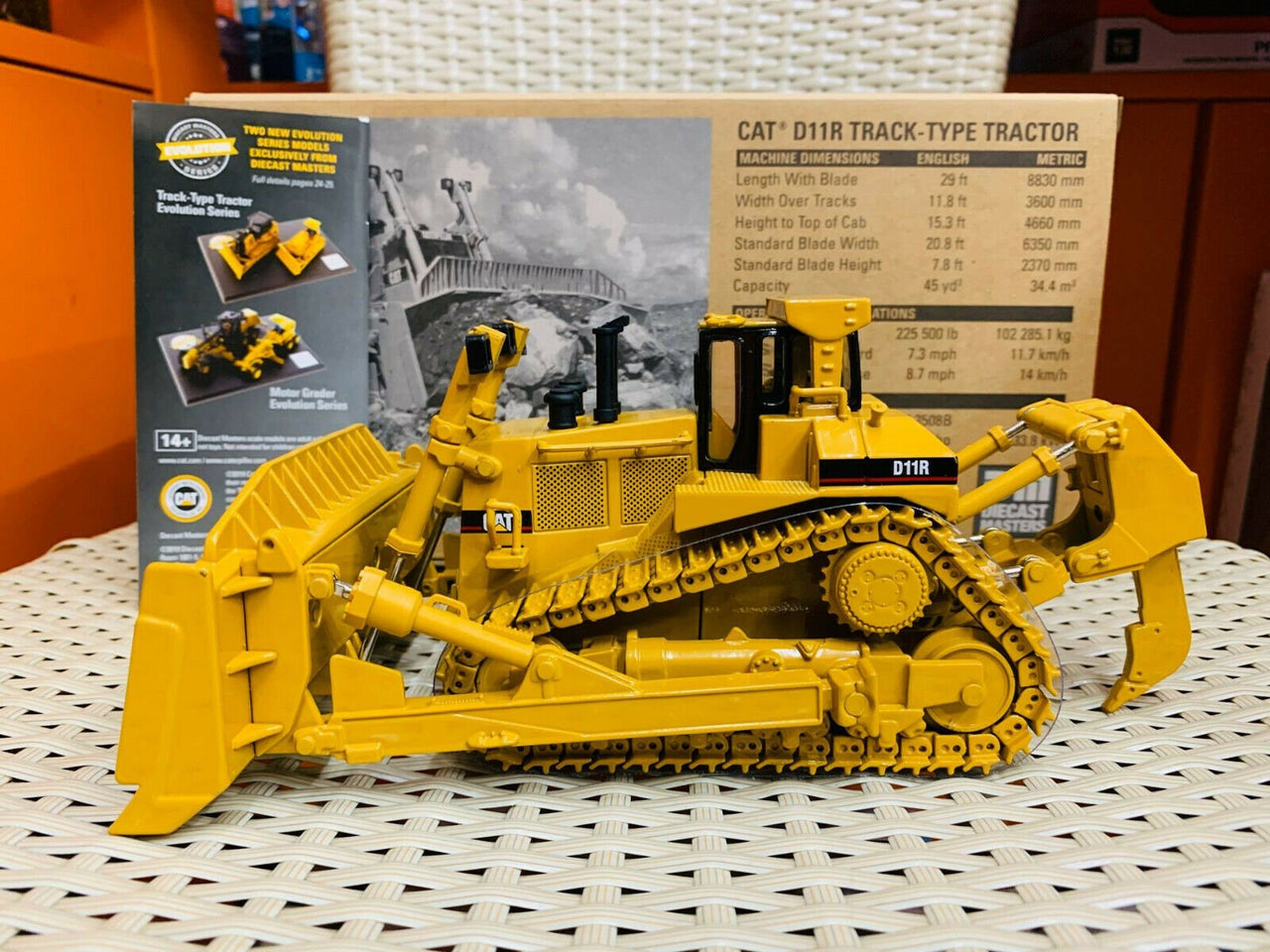 Tractor De Orugas  D11R Escala 1:50