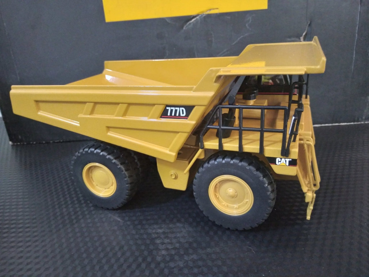 Camión Minero 777D Escala 1:50