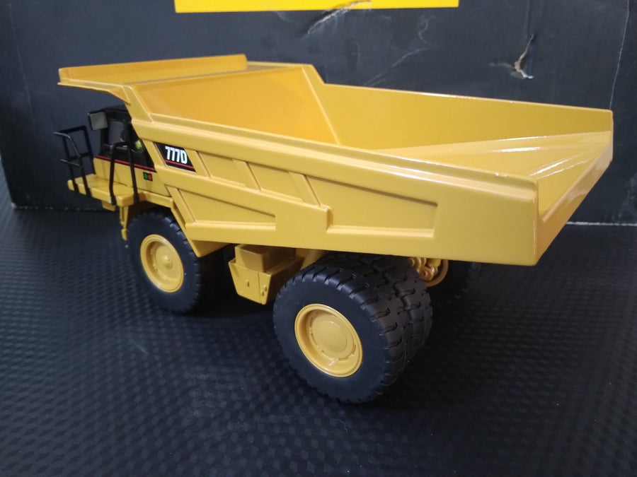 Camión Minero Caterpillar 777D Escala 1:50