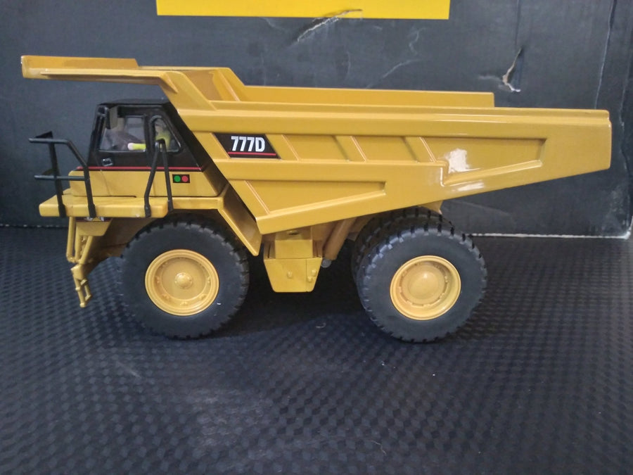 Camión Minero Caterpillar 777D Escala 1:50