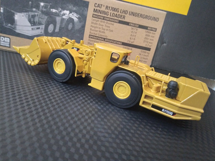 Cargador De Bajo Perfil R1700G Escala 1:50