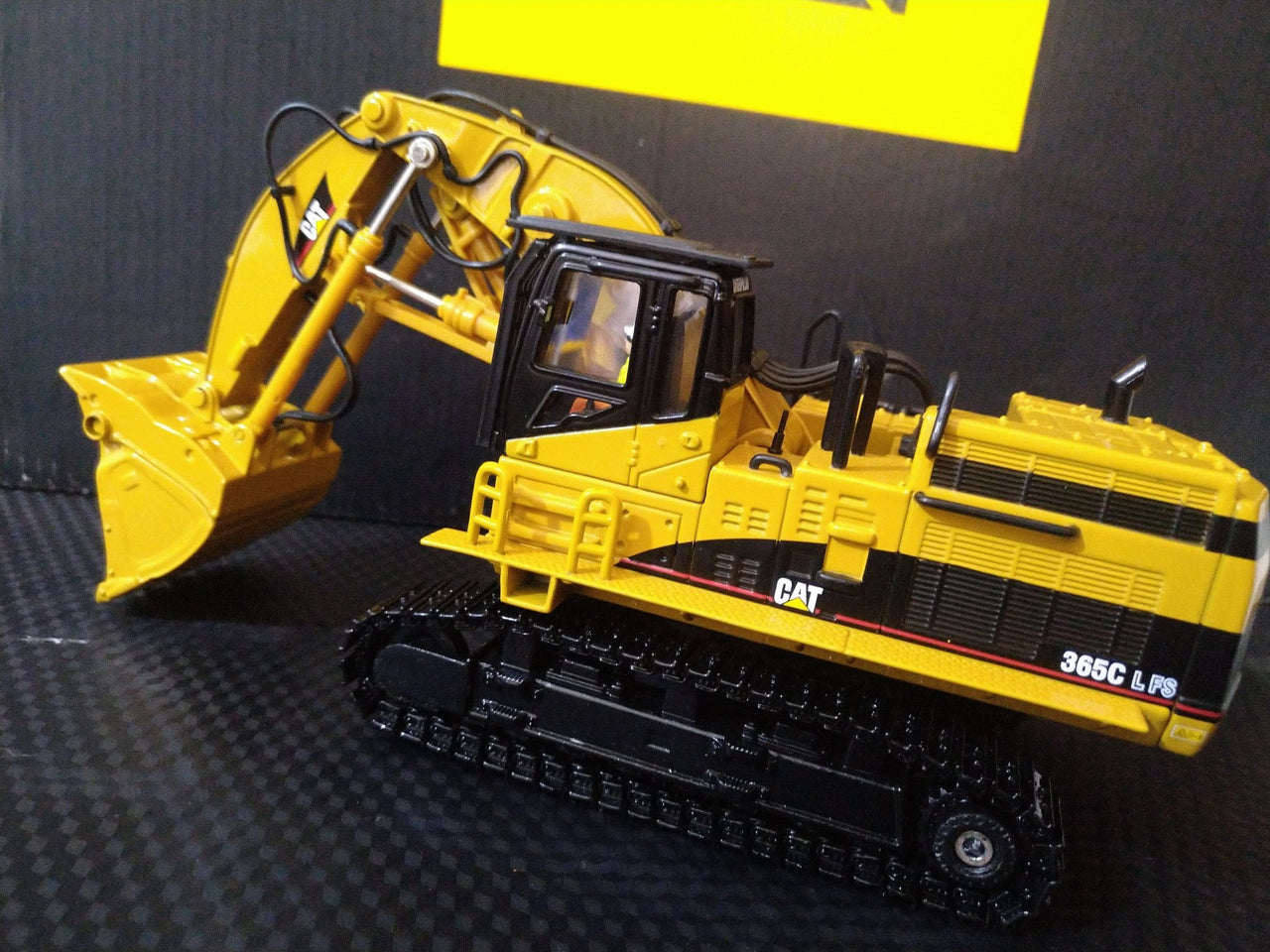 Pala Minera 365C Escala 1:50