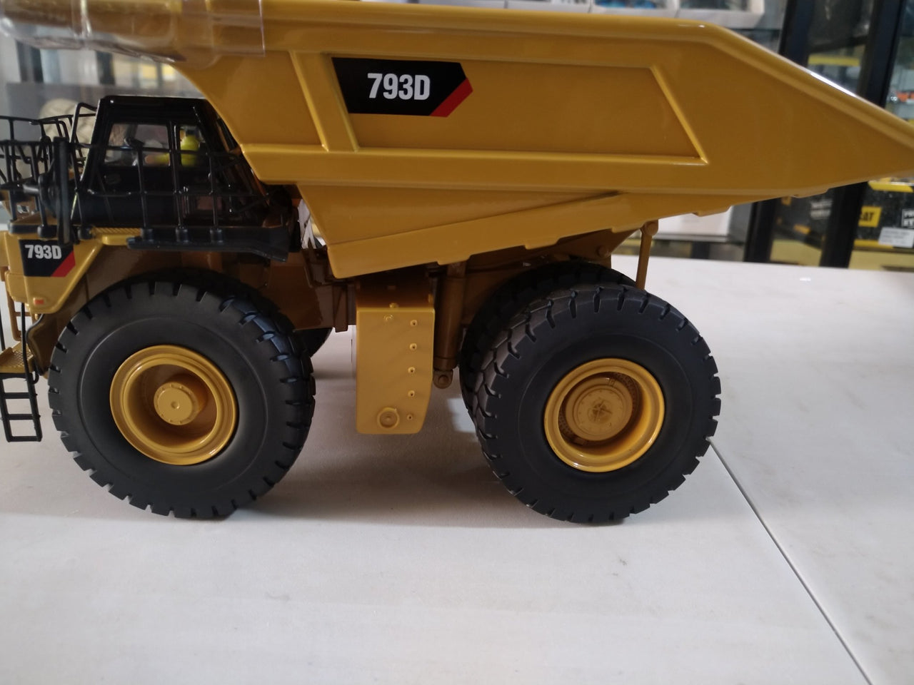 Camión Minero  793D Escala 1:50 (Modelo Descontinuado)