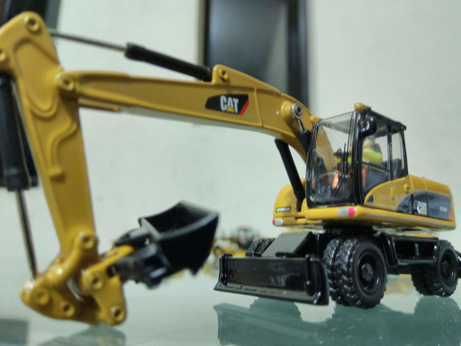 85177 Excavadora De Ruedas Cat M318D Escala 1:87