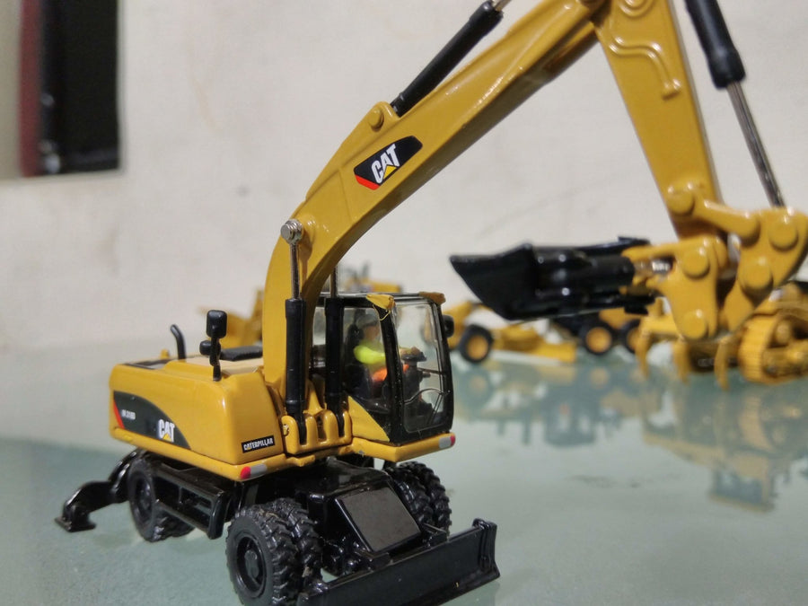 85177 Excavadora De Ruedas Cat M318D Escala 1:87