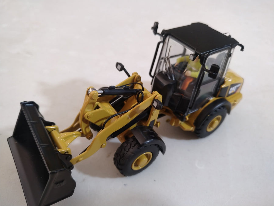 Cargador De Ruedas 906H Escala 1:50 (Modelo Descontinuado)