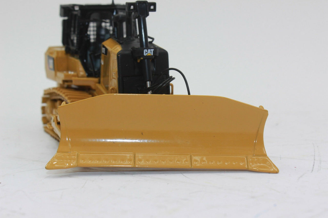 D7E Crawler Tractor 1:50 Scale