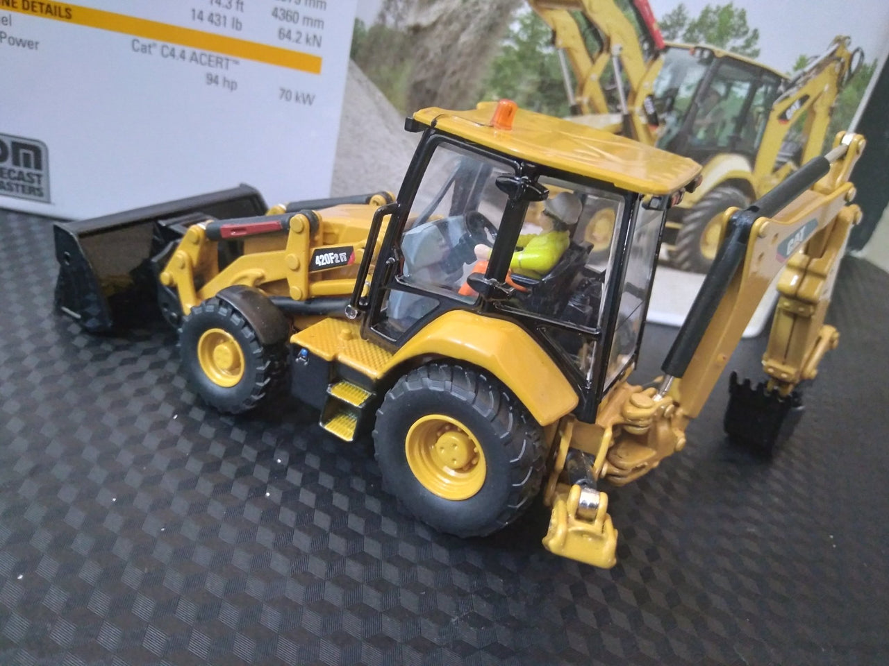 Retroexcavadora 420F2 IT Escala 1:50
