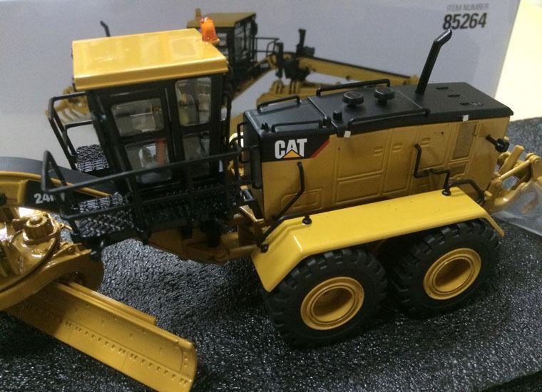85264 Motoniveladora Cat 24M Escala 1:50