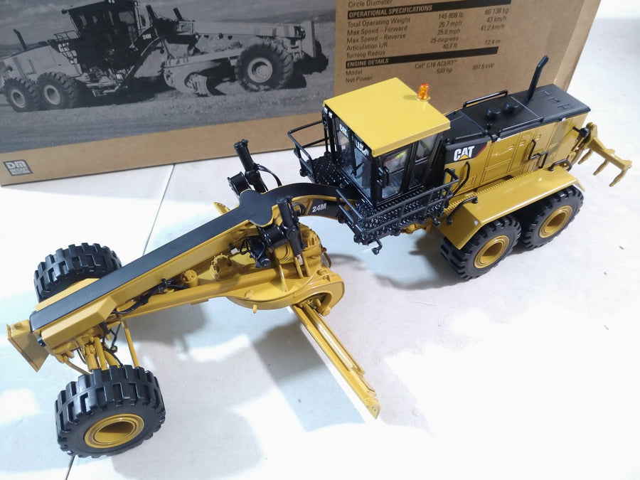 Motoniveladora  24M Escala 1:50