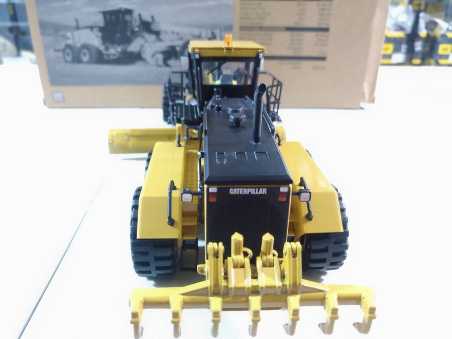 Motoniveladora  24M Escala 1:50