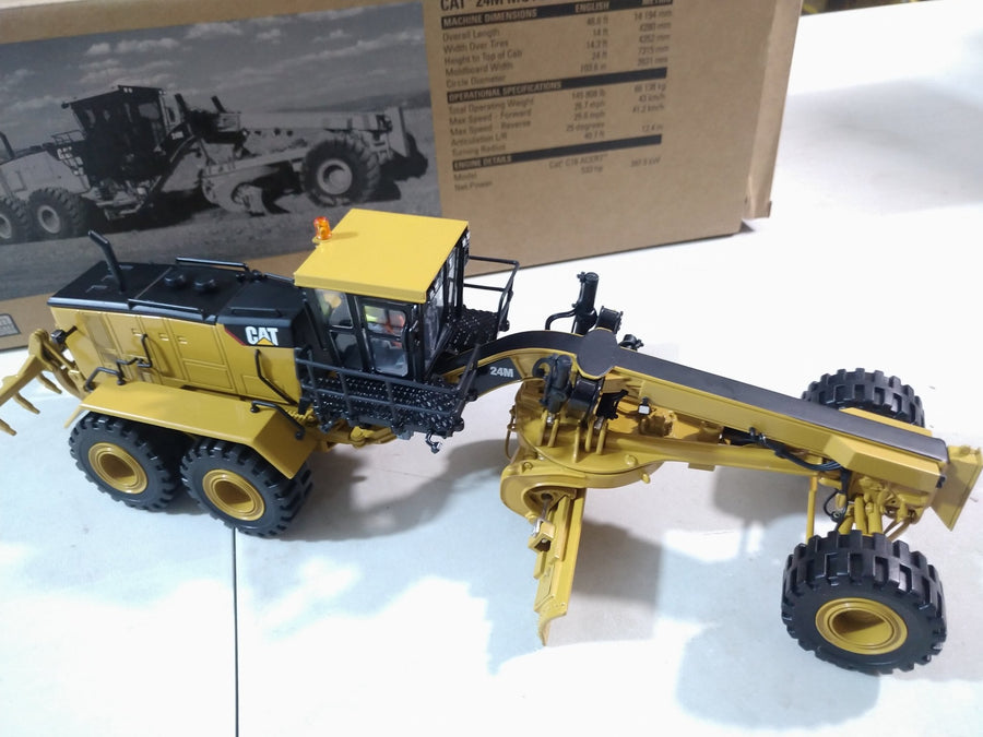 Motoniveladora  24M Escala 1:50